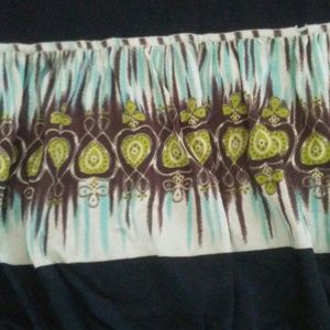 Qu'est-ce Quec'est Silk Peacock top